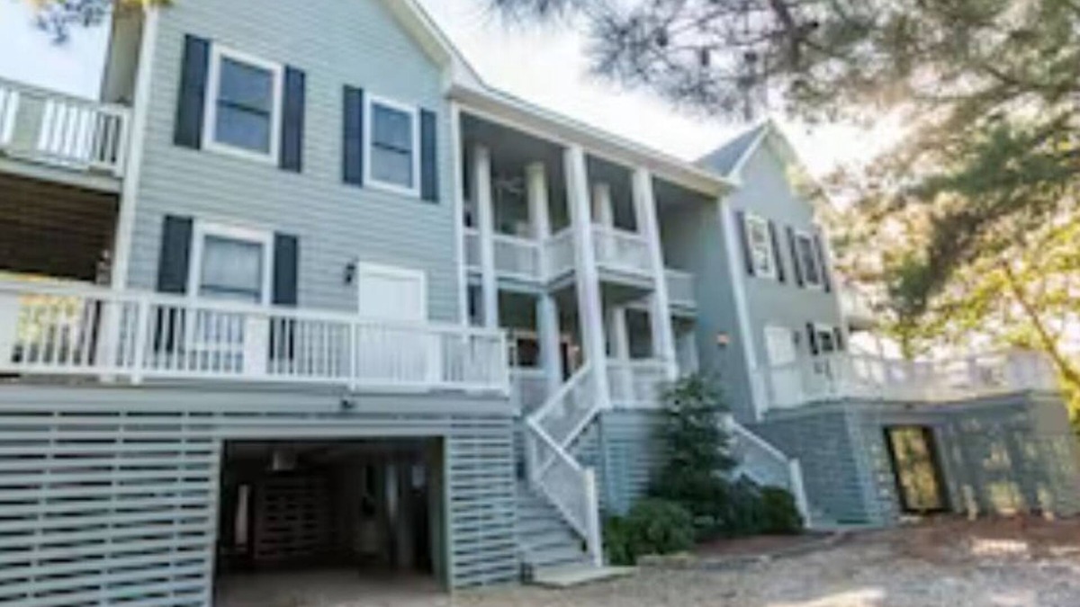 Bethany Beach House | 11 Bedroom home in Bethany! One-minute walk to private beach and community pool!