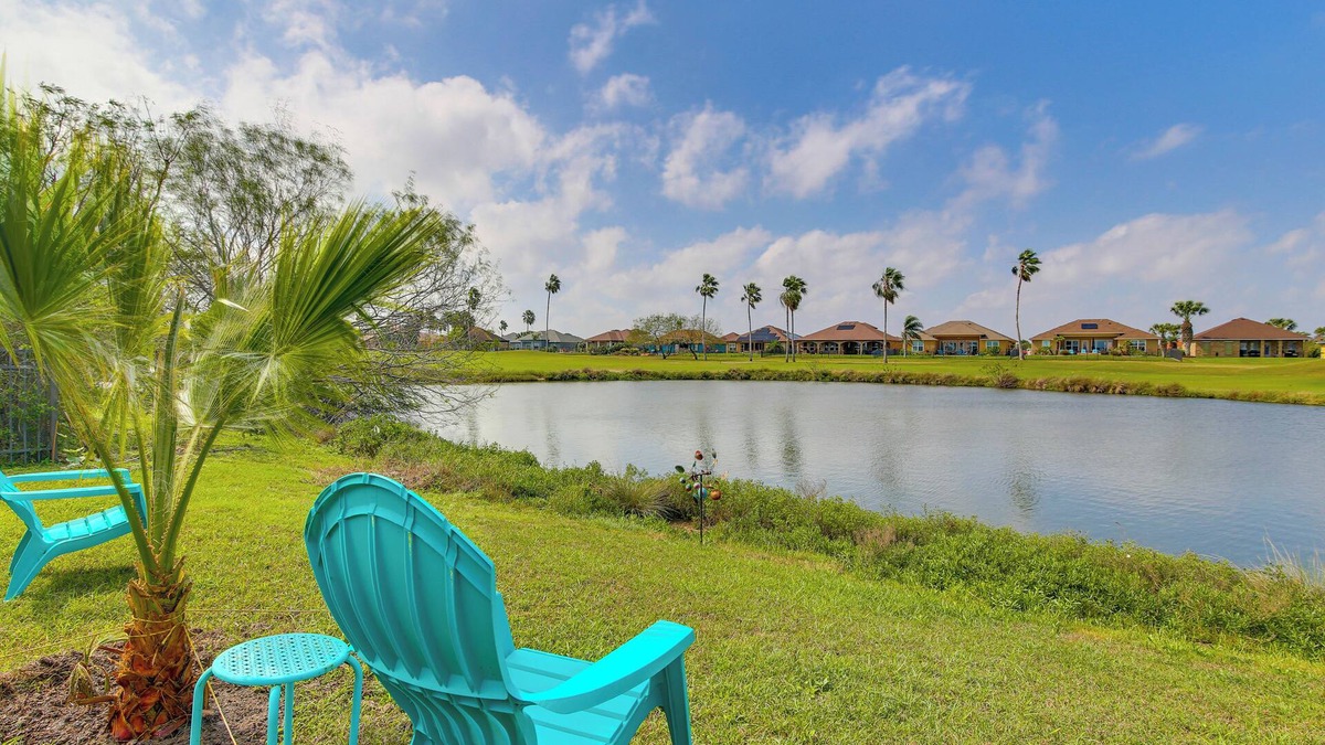 Laguna Vista House | 11 Mi to Isla Blanca Beach: Townhome w/Lake Views