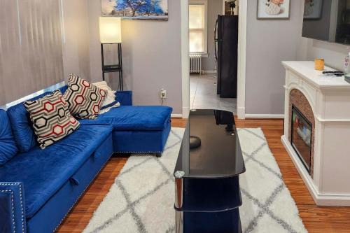 Teaneck House | 11 Mi to Manhattan Pet-Friendly Duplex with Yard!