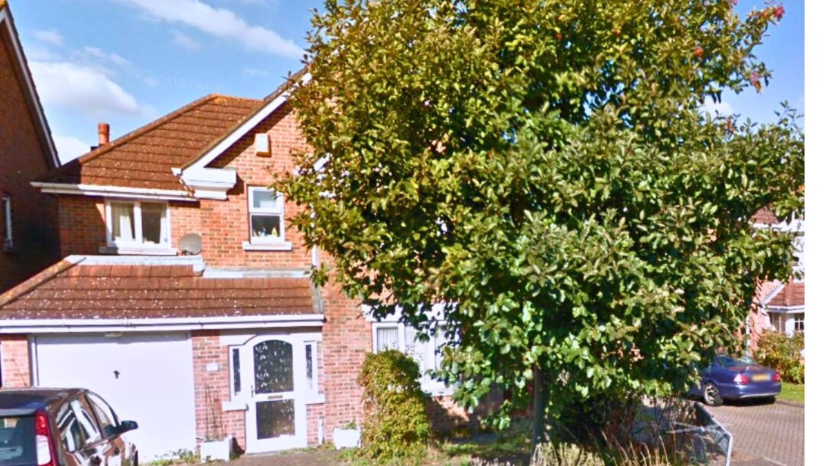 Swanley House | 11 Minutes to Bluewater Shopping Centre! Family Friendly 5 Bedroom Holiday Home
