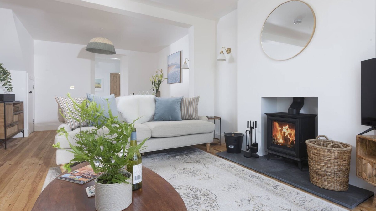 Perranporth House | 11 Tywarnhayle House - Pet Friendly/close to beach