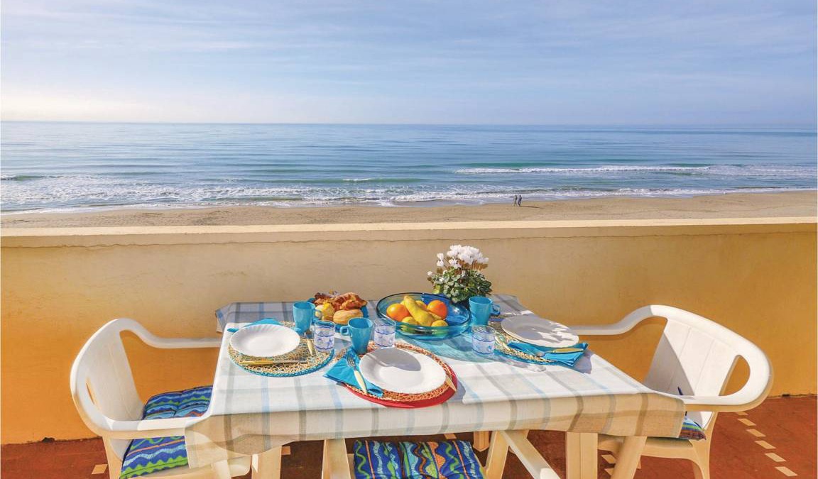 Torvaianica Apartment | 110 m² Apartment ∙ 3 bedrooms ∙ 6 guests