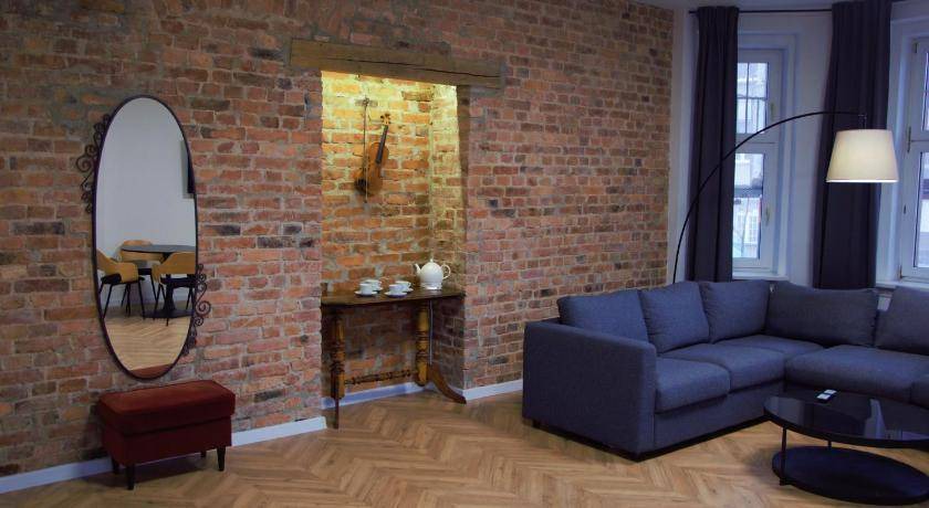 Katowice Apartment | 110 m² Apartment ∙ 2 bedrooms ∙ 11 guests