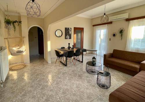 Vatolakkos Apartment | 110 m² Apartment ∙ 3 bedrooms ∙ 6 guests