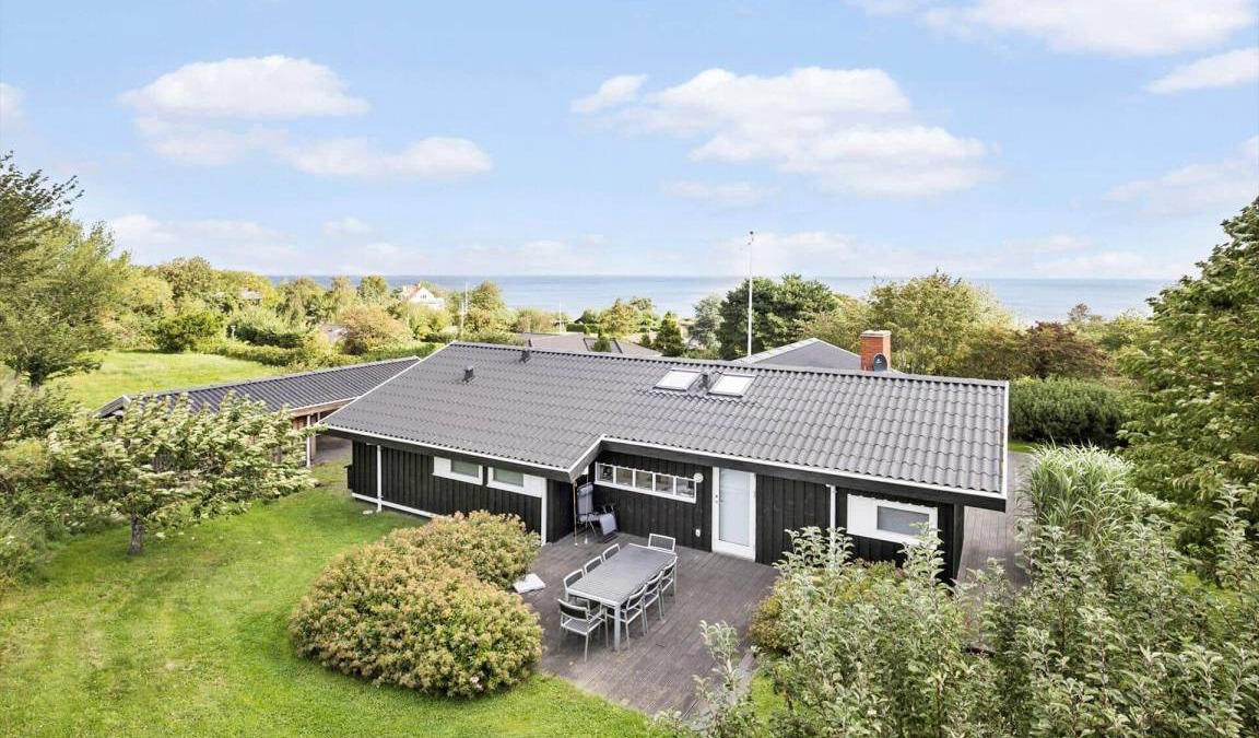 Allinge House | 110 m² House ∙ 4 bedrooms ∙ 4 guests