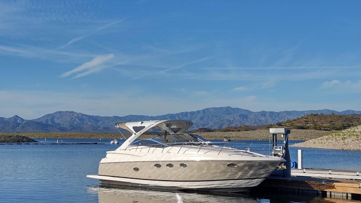 Peoria Boat Rental | 110’ Stardust House boat - Super Bowl rental