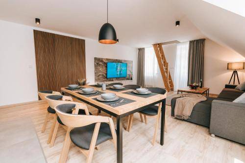 Karlova Studanka Apartment | 111 m² Apartment ∙ 2 bedrooms ∙ 8 guests