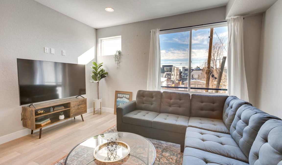 West Colfax Apartment | 111 m² Apartment ∙ 3 bedrooms ∙ 6 guests