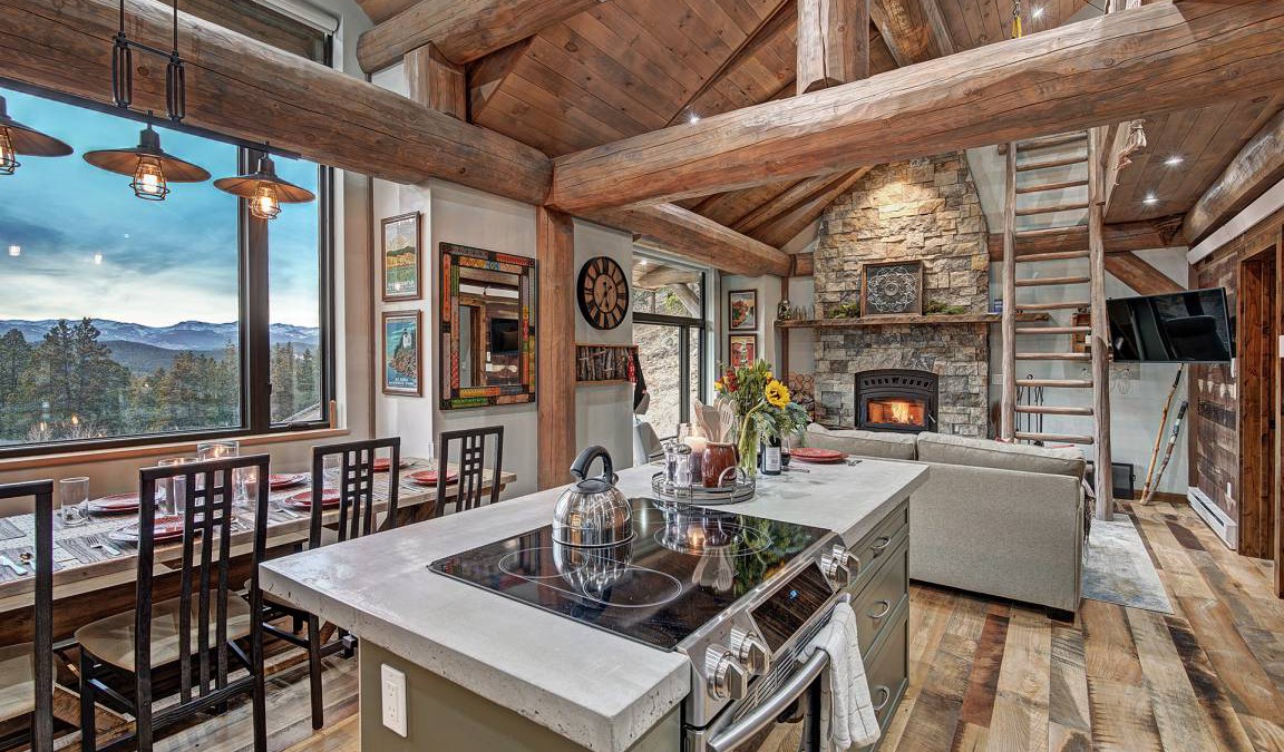 Coal Creek Cabin | 112 m² Cabin ∙ 2 bedrooms ∙ 4 guests