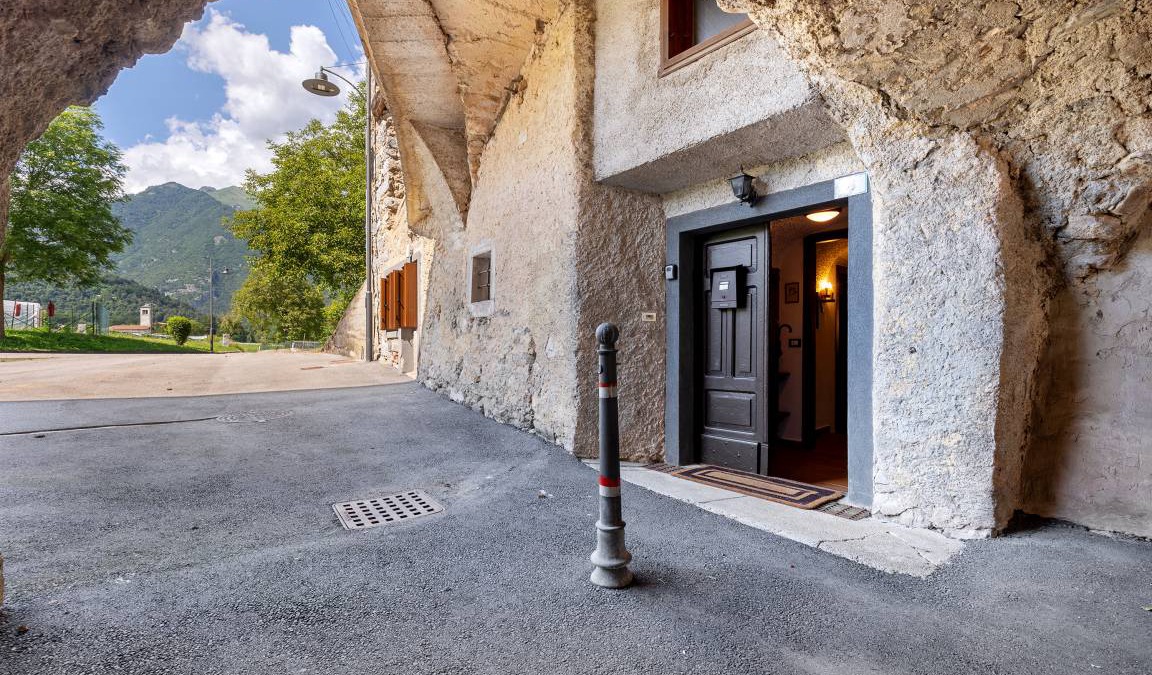 Bleggio Inferiore Ski Chalet | 112 m² Chalet ∙ 2 bedrooms ∙ 6 guests