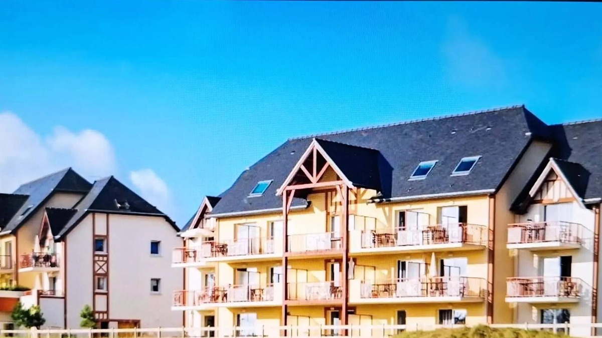 Sables-d'Or-les-Pins Apartment | 114 - Appart Duplex 6p with collective swimming pool