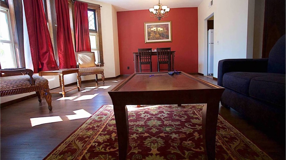 Madison Apartment | 114 State St # 1 Madison WI