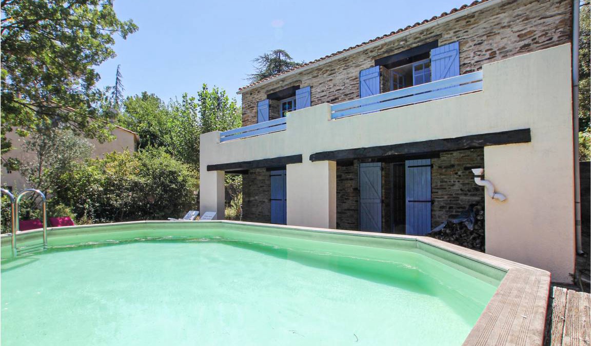 Bedarieux (ornac) House | 118 m² House ∙ 4 bedrooms ∙ 5 guests
