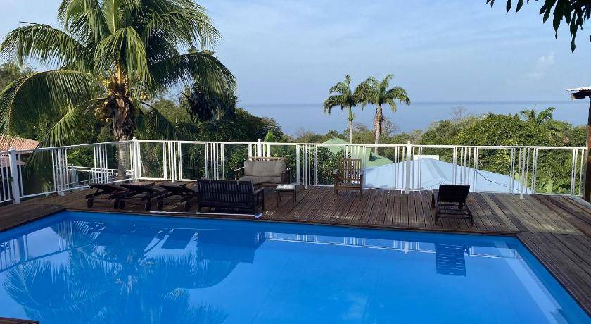 Pointe-Noire House | 119 m² House ∙ 2 bedrooms ∙ 4 guests