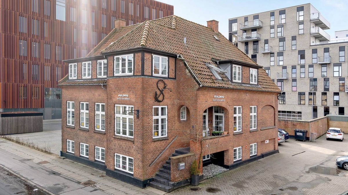 Kolding House | 12 bedroom gorgeous home in Kolding