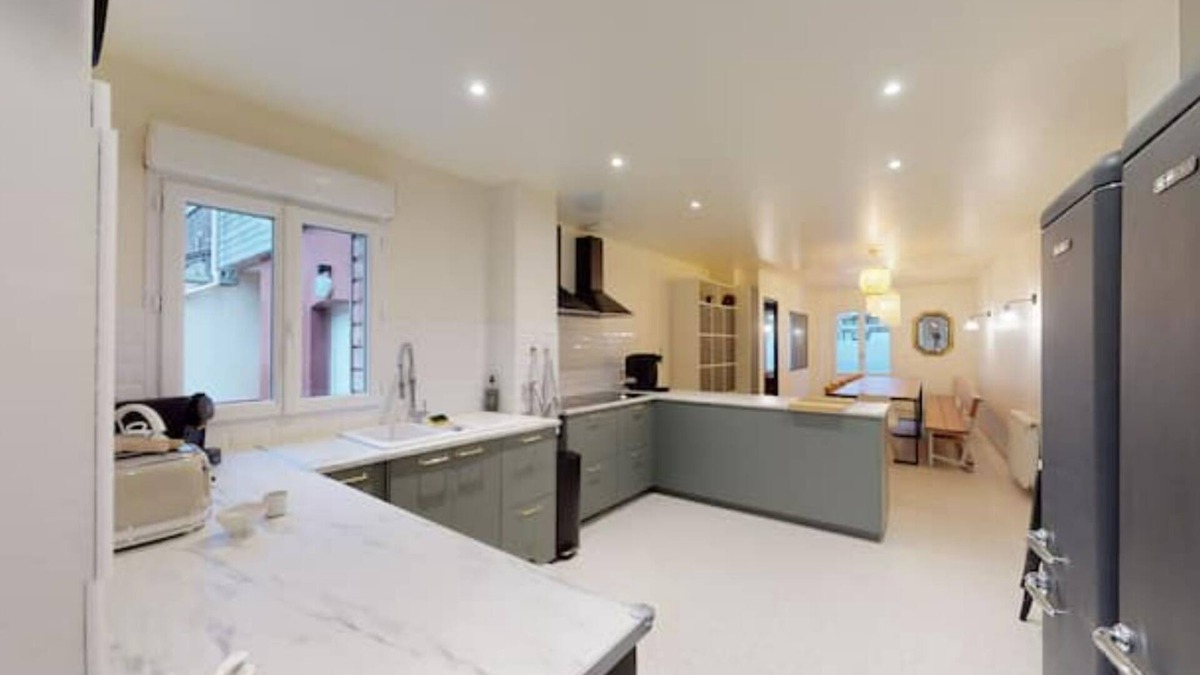 Saint-Charles du Port House | 12-bedroom house in the heart of Le Havre - max. 27 people