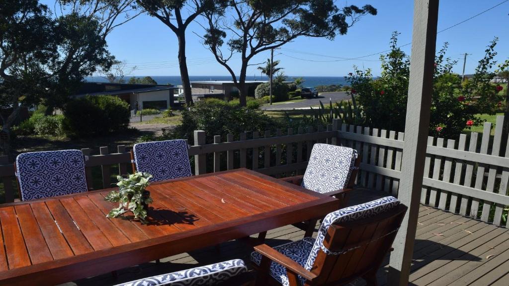 Pambula Beach House | 12 Gwainurra Grove Pambula Beach