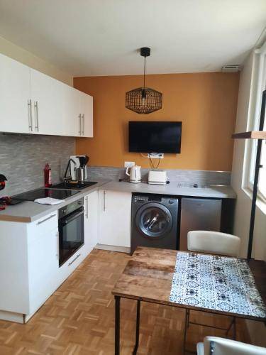 Chalon-sur-Saone Apartment | 12 m² Apartment ∙ 1 bedroom ∙ 2 guests