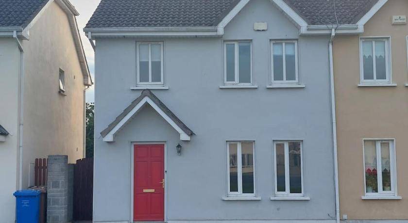 Bruff House | 12 m² House ∙ 3 bedrooms ∙ 6 guests