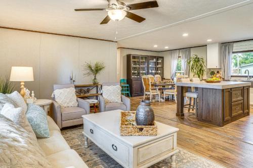 Graford House | 12 Mi to Possum Kingdom Lake Graford Getaway!