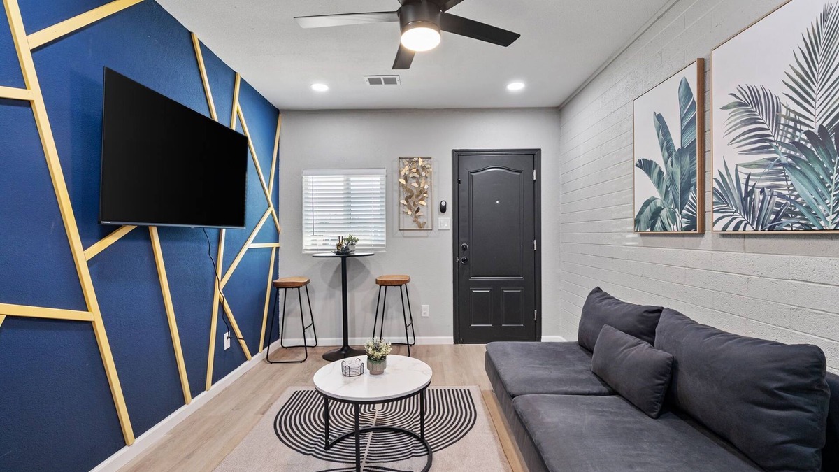 Maryvale House | 12 Minutes From Downtown Phoenix - 1 Bedroom