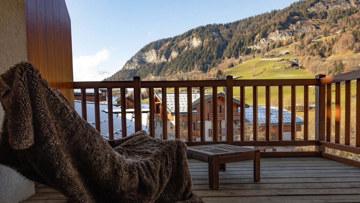 Flumet Apartment | '12 MN Megève Studio Comfort' with Mountain View