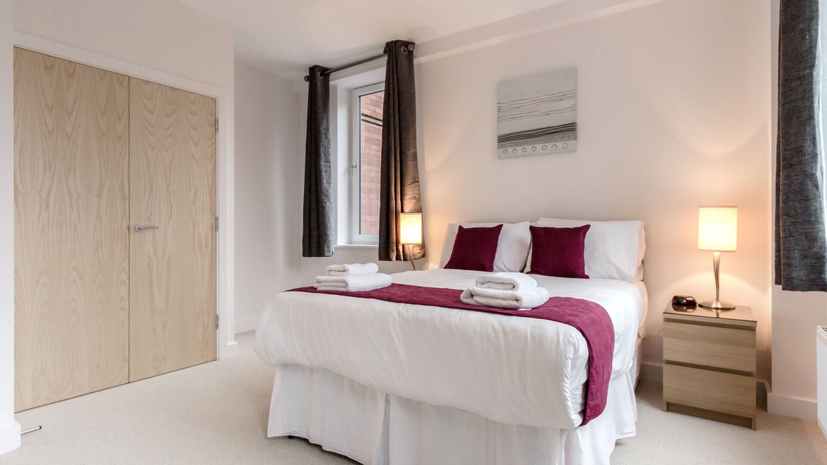 Sutton Central Apartment | 12 Nouvelle House - 1 bedroom apartment