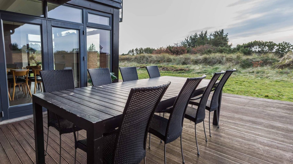 Blavand Strand House | 12 person holiday home in Blåvand