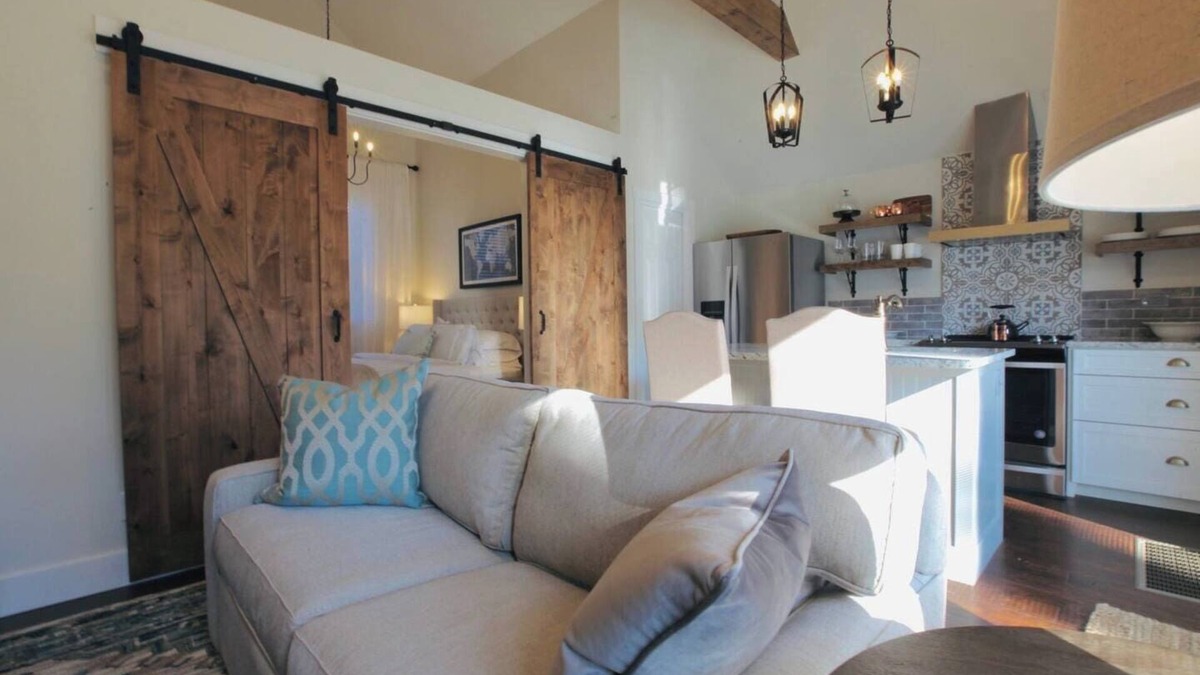 Green Hills House | 12 South Private Cozy Guesthouse