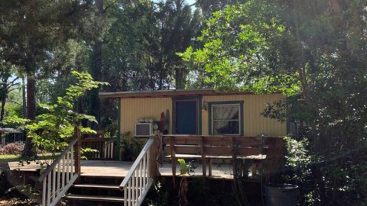 Inglis Cabin | 12) Writer's Cottage