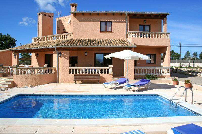 Santa Margalida House | 120 m² House ∙ 4 bedrooms ∙ 10 guests