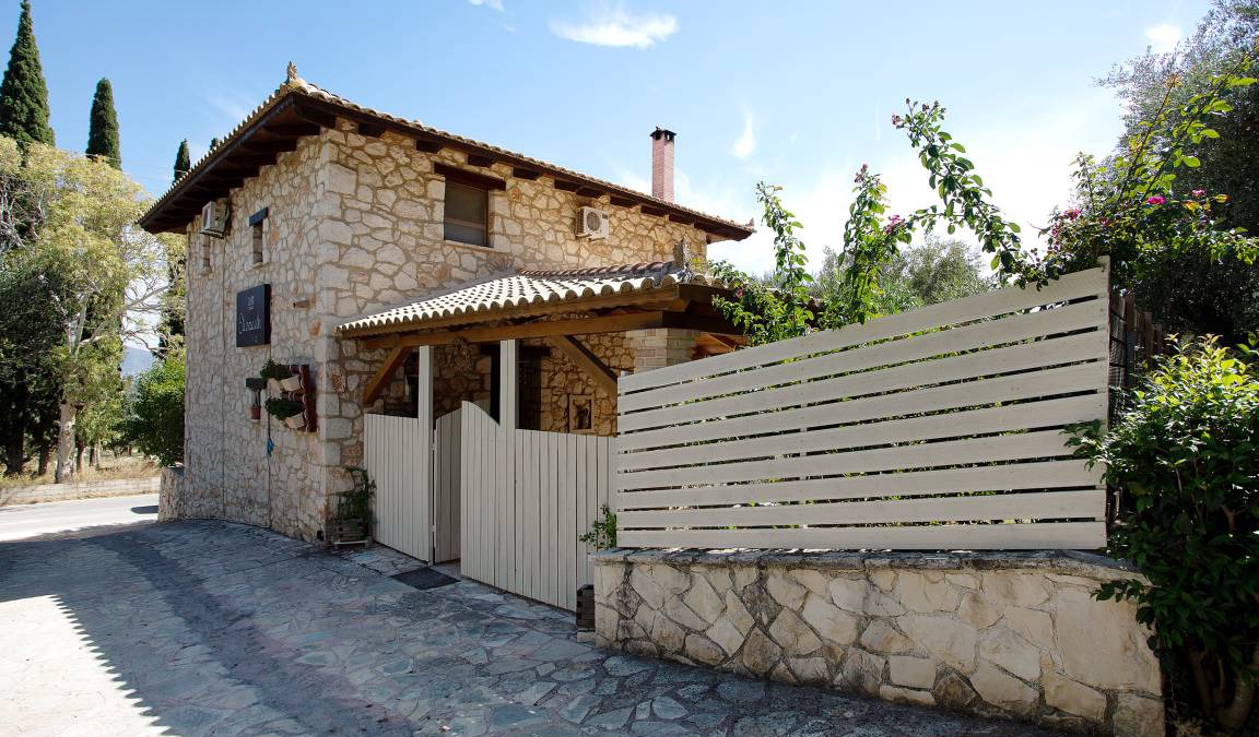 Lithakia House | 120 m² House ∙ 2 bedrooms ∙ 6 guests