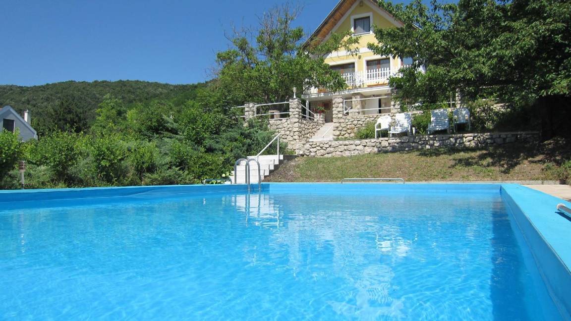 Sumeg House | 120 m² House ∙ 3 bedrooms ∙ 6 guests