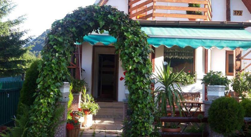 Cheia House | 120 m² House ∙ 3 bedrooms ∙ 6 guests