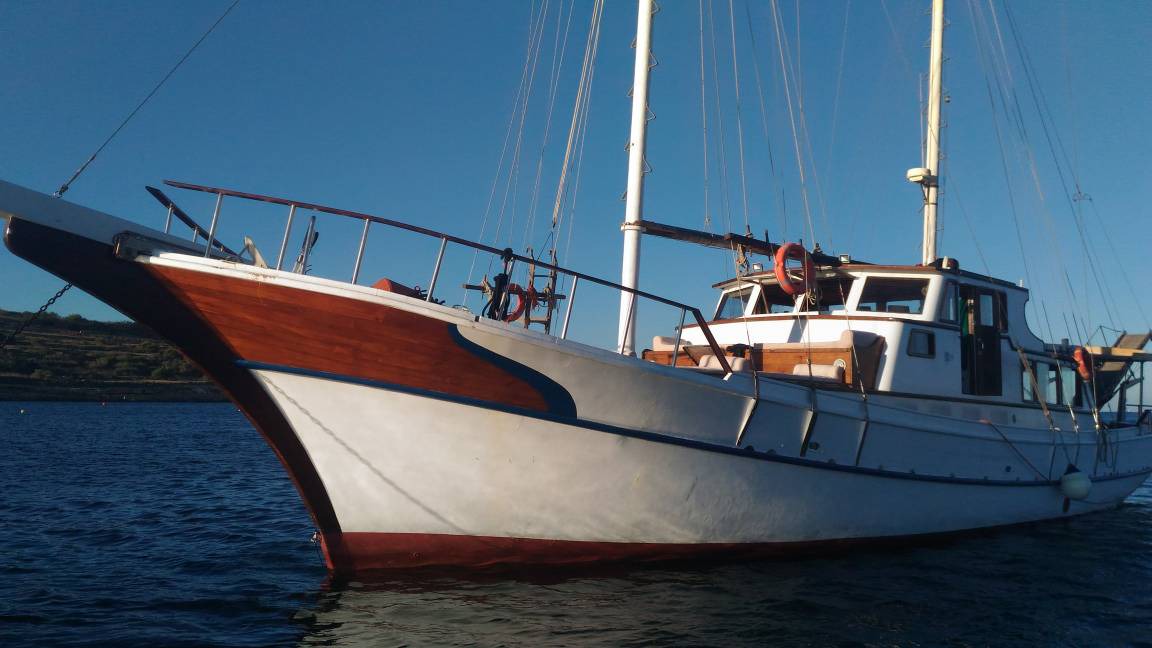 Trapani City Centre Boat Rental | 120 m² Houseboat ∙ 5 bedrooms ∙ 10 guests