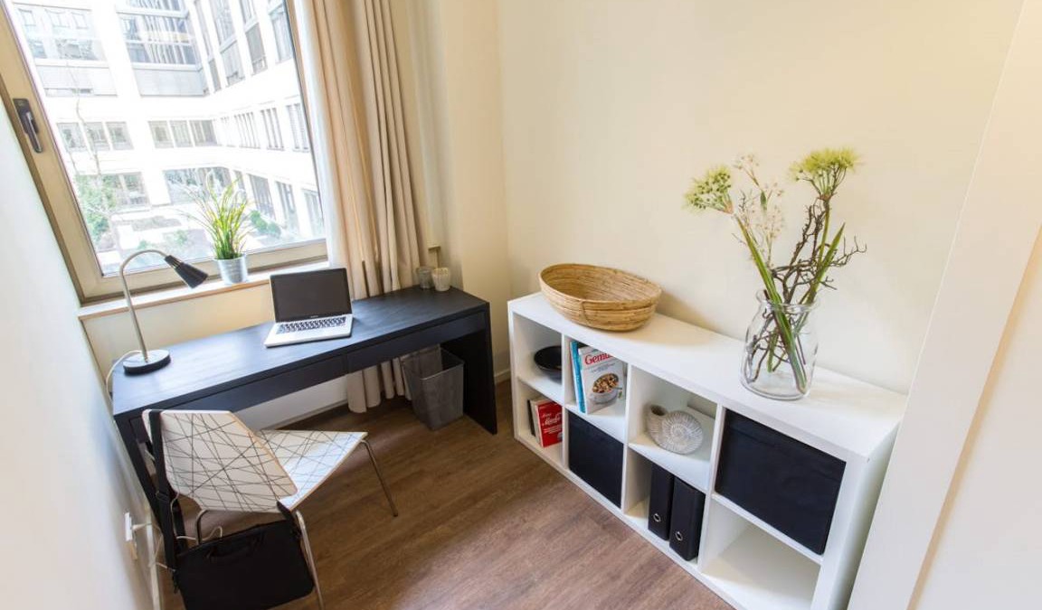 Neuperlach Resort | 120 m² Private room ∙ 1 bedroom ∙ 1 guest
