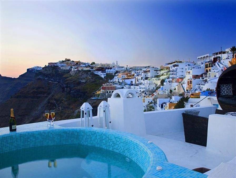 Fira Resort | 120 m² Resort ∙ 3 bedrooms ∙ 127 guests