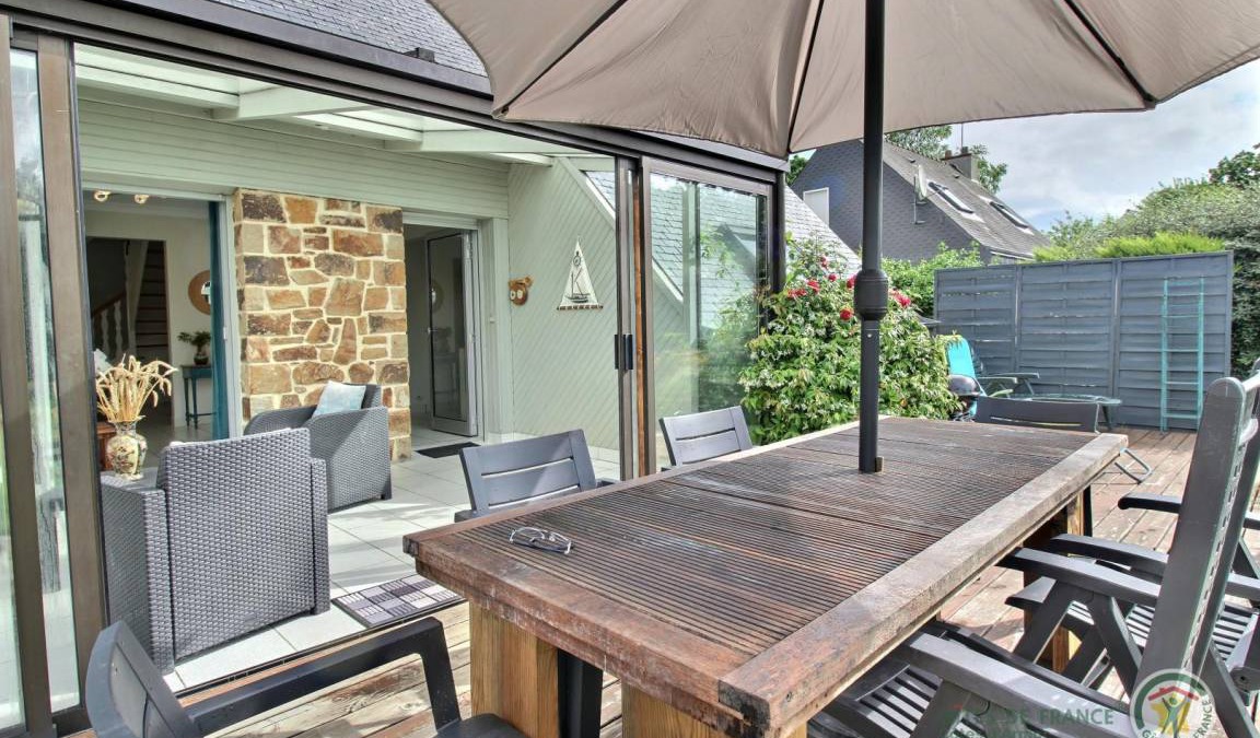 Plelo House | 122 m² Gîte ∙ 4 bedrooms ∙ 6 guests