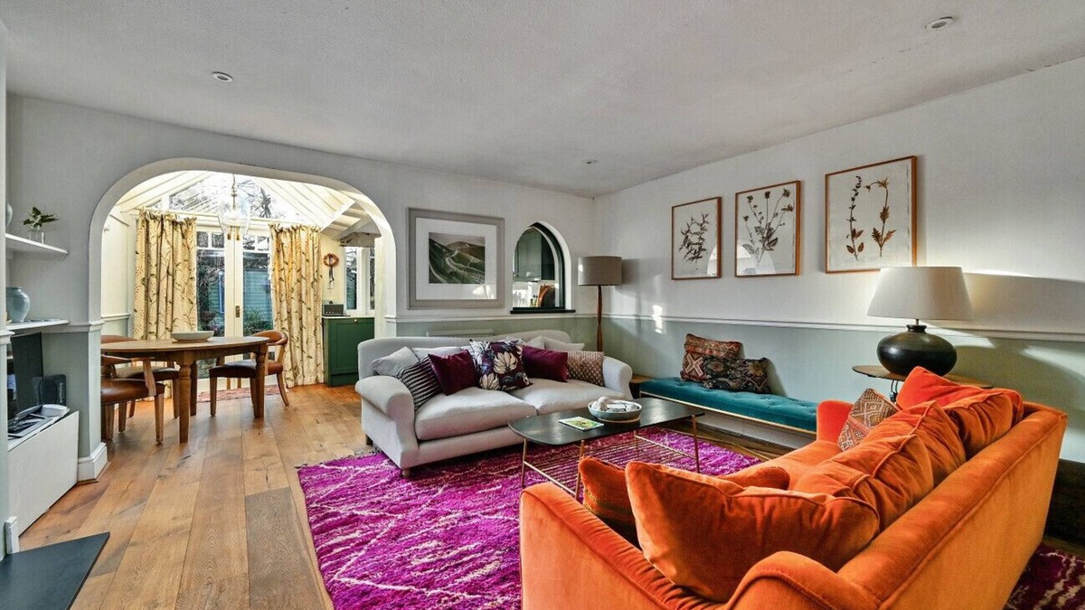 Lewes Ski Chalet | 123, High Street