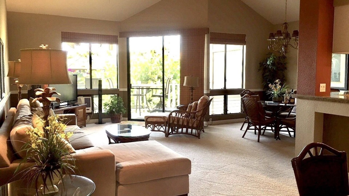 Wailea Condo | 125+ 5star REVIEWS SAYS IT ALL! All upgraded/vaulted ceil/Golf & Ocean view!