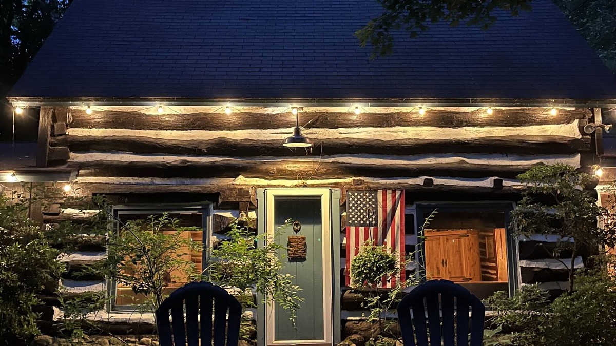 Good Hart Cabin | 125 Year Old Log Cabin in Good Hart/Tunnel of Trees Lake Michigan Beach Access!