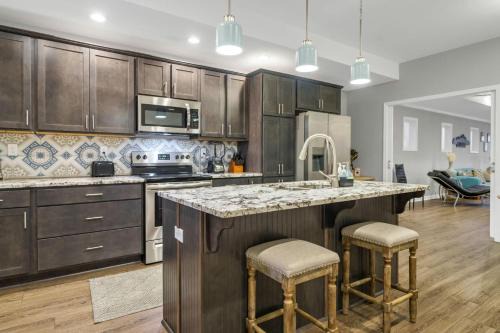 Shelby Park Apartment | 1271 S Preston St