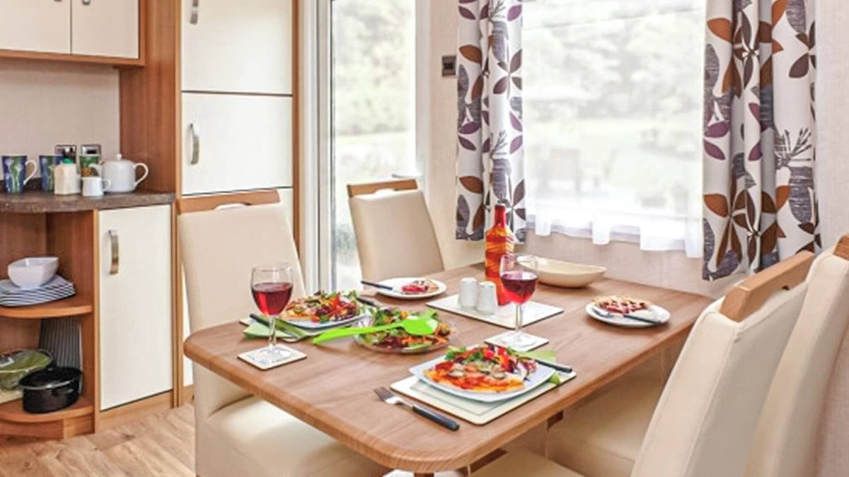 Wigton House | 12ft-wide caravan with one double and two twin.
