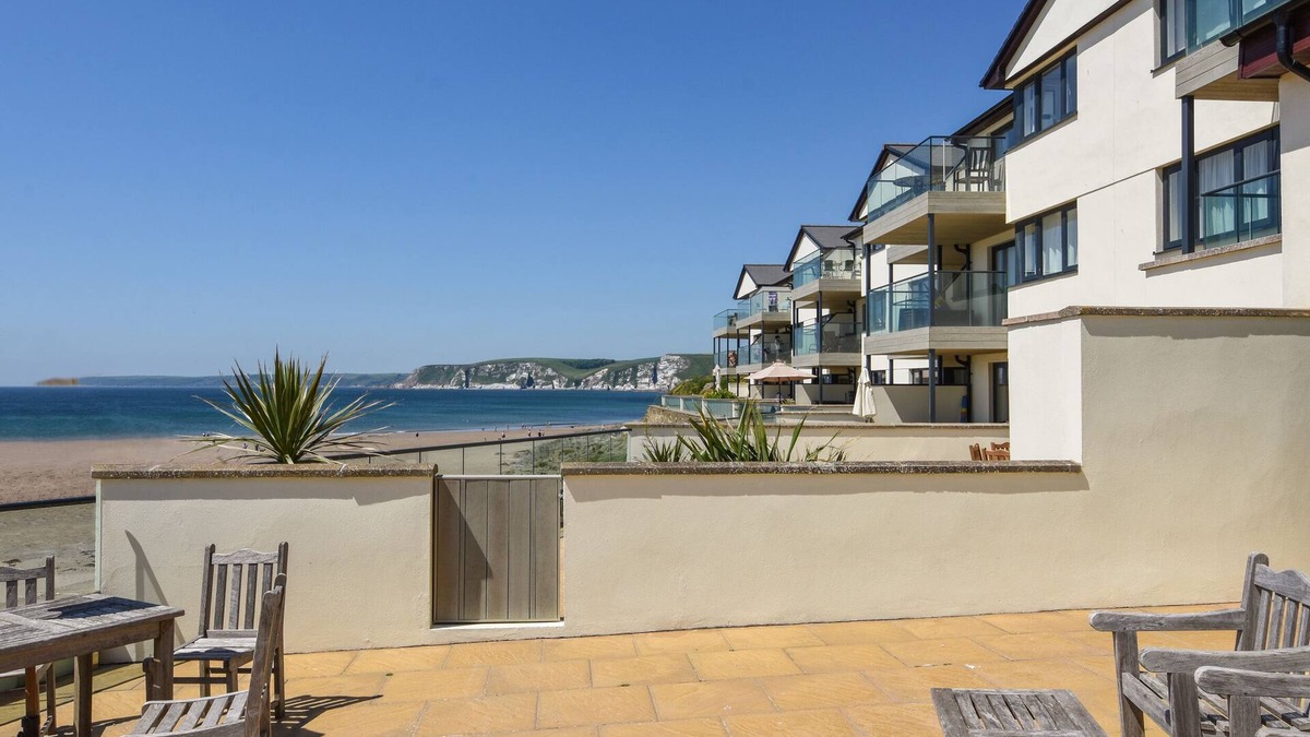 Bigbury-on-Sea Cottage | 13 BURGH ISLAND CAUSEWAY, family friendly in Bigbury-On-Sea