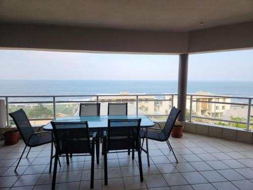 Manaba Beach Apartment | 13 on Collison