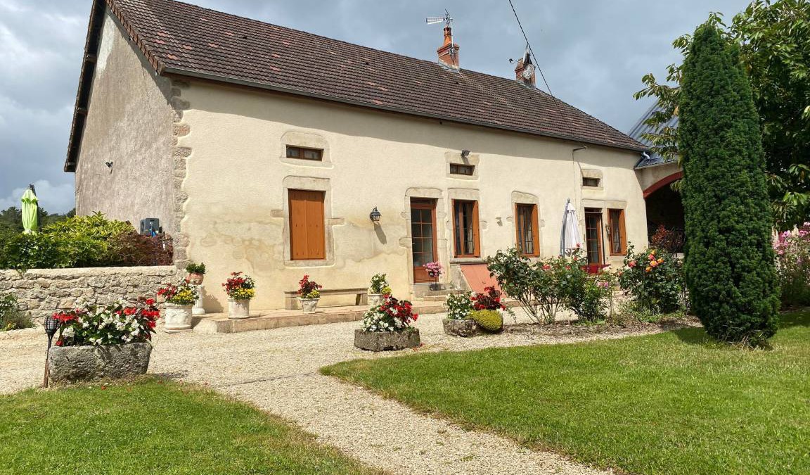 Saint-Martin-de-la-Mer Cottage | 130 m² Cabin ∙ 3 bedrooms ∙ 8 guests