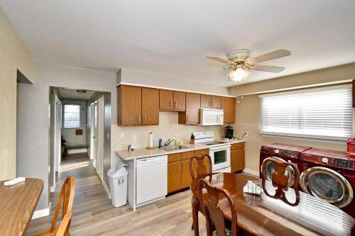 Anchor Bay Harbor Apartment | 130 m² Apartment ∙ 2 bedrooms ∙ 13 guests