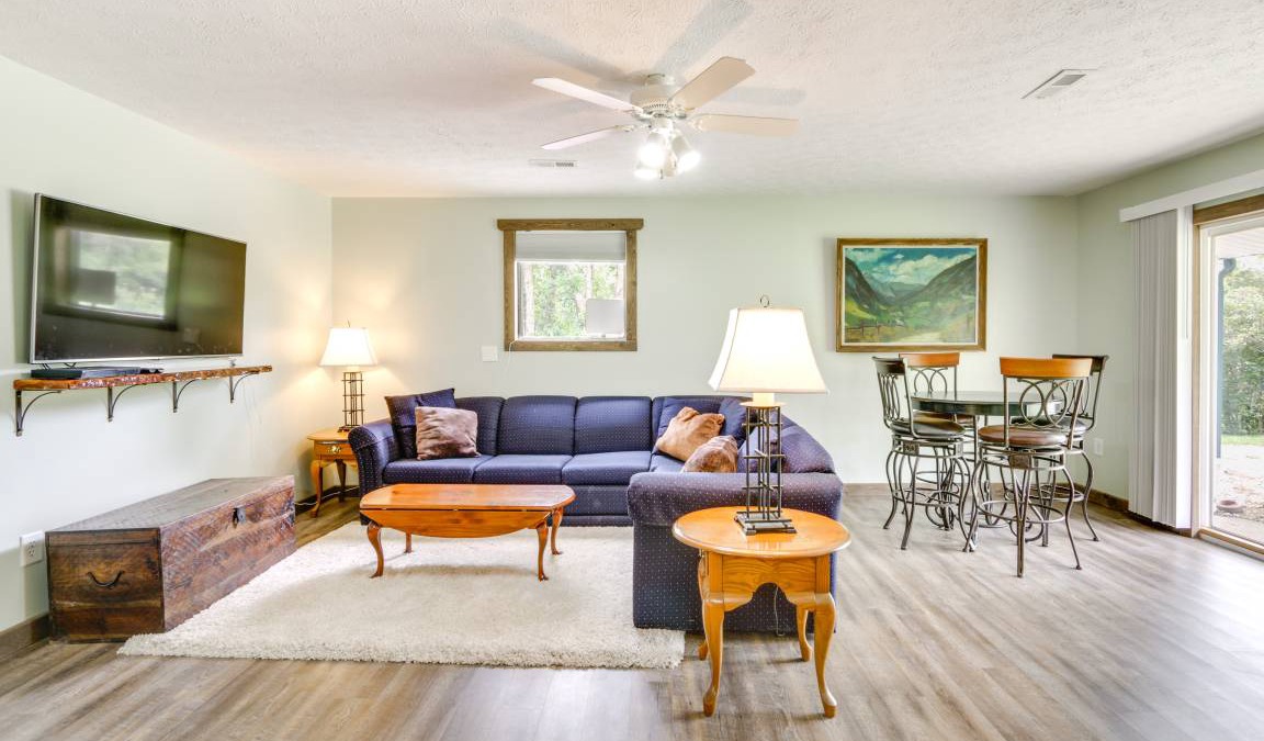 Nelsonville Cottage | 130 m² Cabin ∙ 3 bedrooms ∙ 9 guests