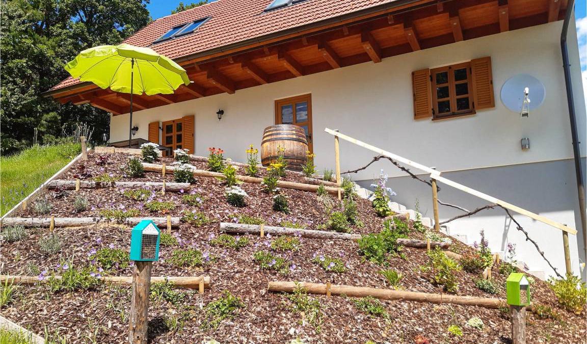 Welten House | 130 m² House ∙ 2 bedrooms ∙ 4 guests