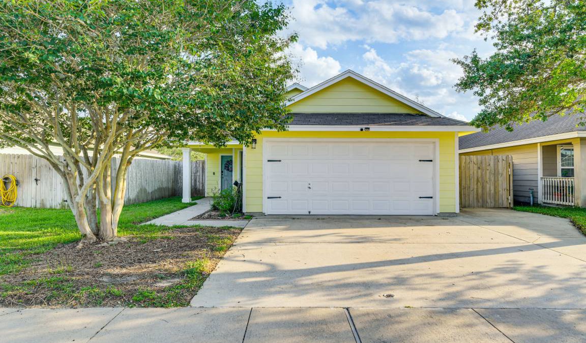 Flour Bluff House | 130 m² House ∙ 3 bedrooms ∙ 6 guests
